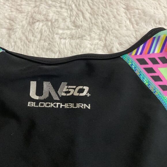 Speedo Short Sleeve Swim Top UV50+ Women's Small Black and Multi Color - Picture 5 of 7